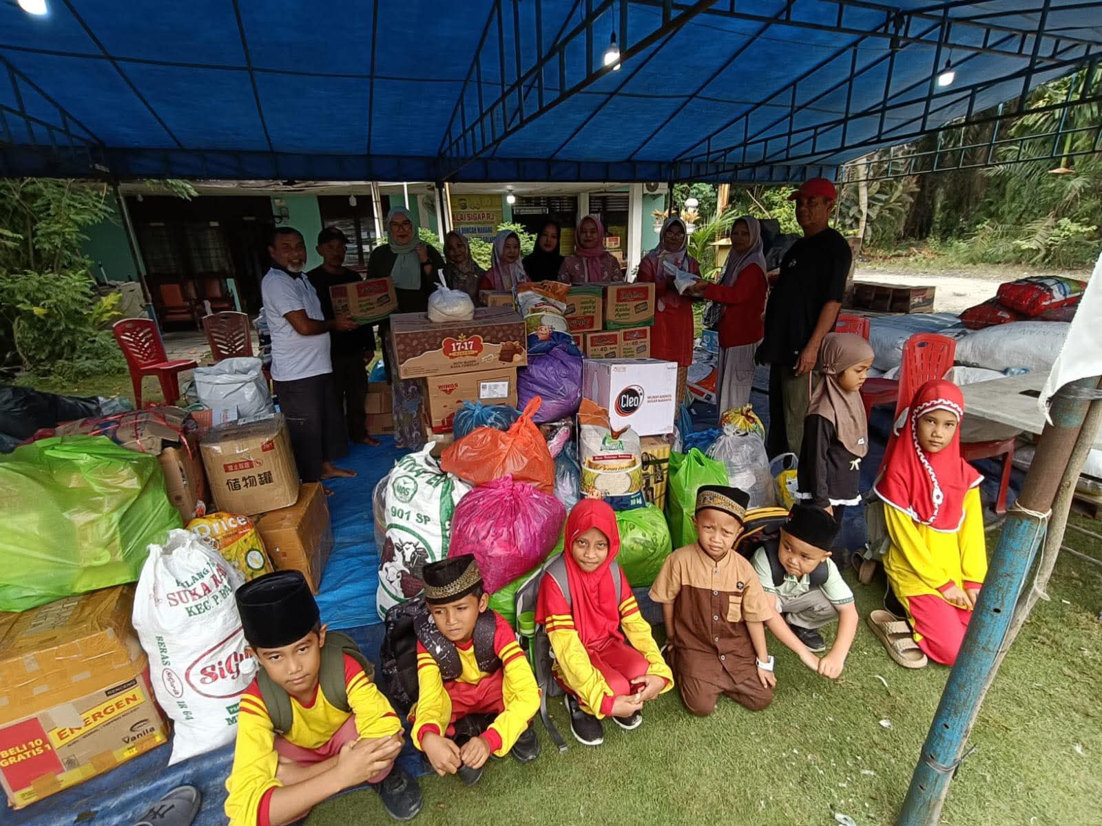 Kegiatan Bakti Sosial Penyaluran Bantuan Bencana