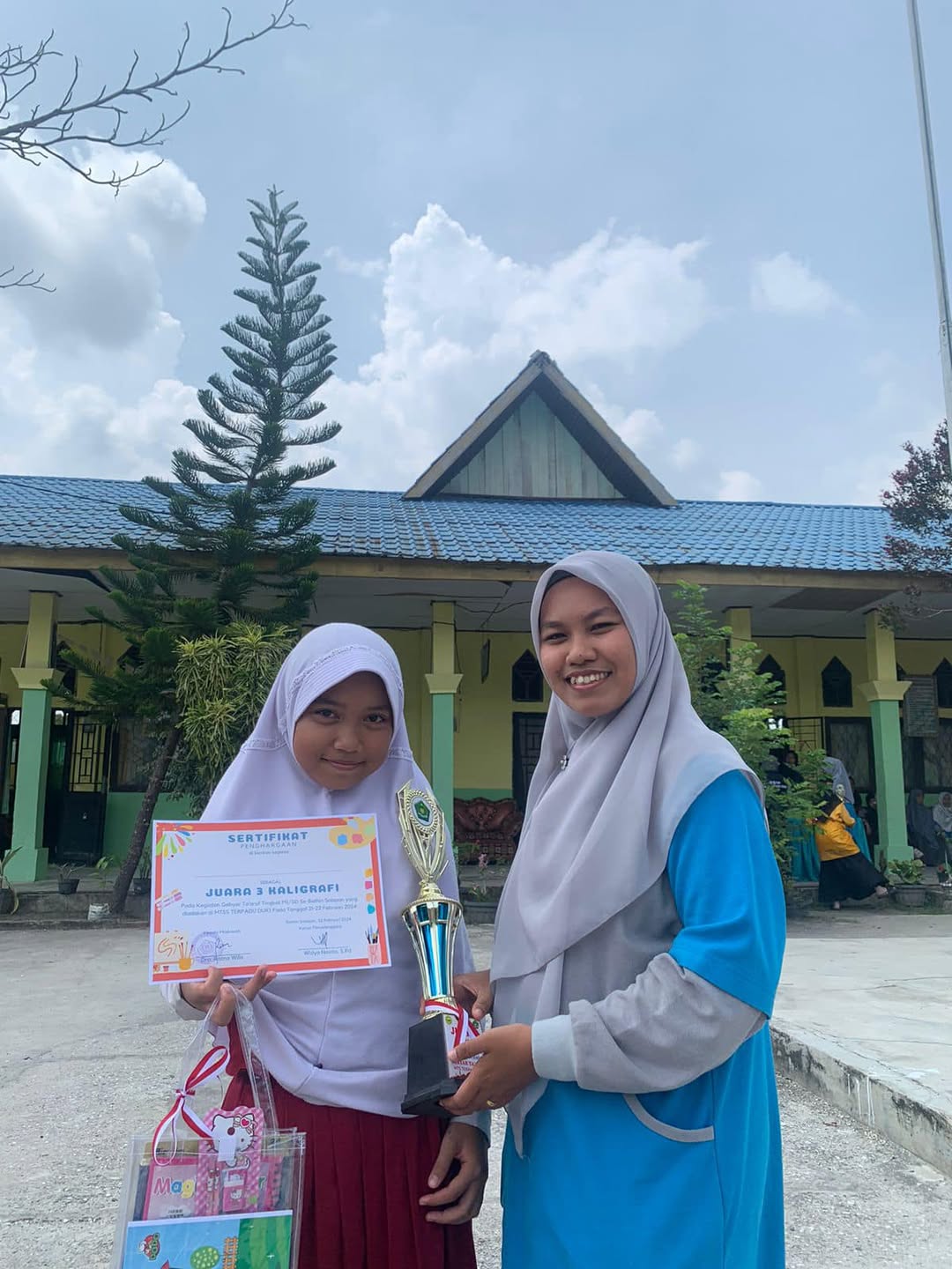 Juara Lomba Ranking 1, Tahfidz Qur’an, dan Mewarnai